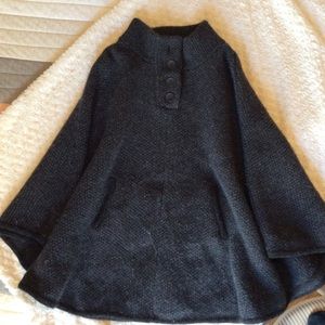 Wool Maternity Poncho by Pea in the Pod